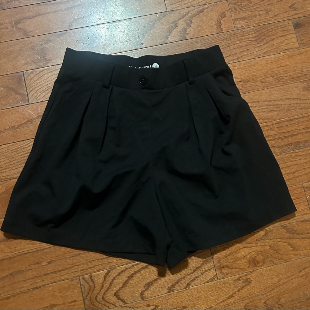 Betabrand Women's 90s pleated‎ Shorts